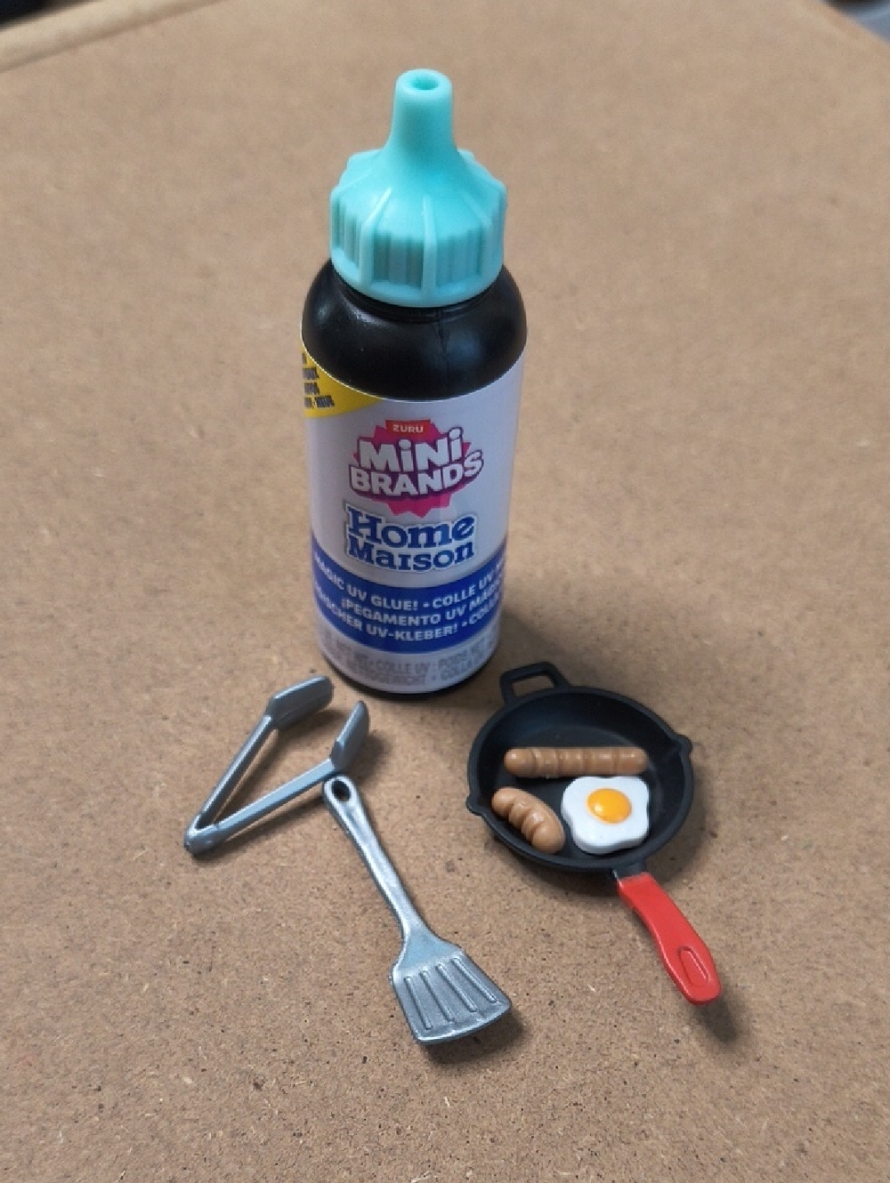 Zuru Mini Brands Home Maison Frying Pan Frozen  Moments